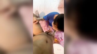 Em teen bú cu cực dâm