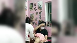 Thương thg bạn tự sục cu, Con bạn Dùng tay Sục Cu Cho Djt Nhau