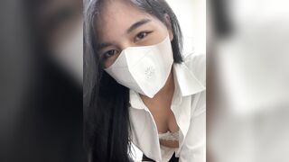 e teen việt chủ quán gội đầu ế quá nên lên livetream vạch lồn show vú kiếm thêm p2