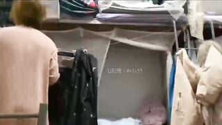E teen sv đg thay đồ trong phòng kí túc xá nào ngờ bị th b đg nứng vào đè ra hiepdam