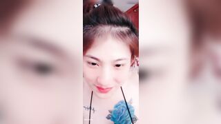 Idol Huỳnh Bảo Trân đã trở lại live nằm vạch háng show hàng xoa lồn hồng dâm p2