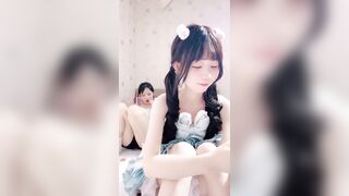2 e teen mình dây xinh lồn cực múp hồng hào tập tành làm idol live p4