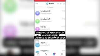 Bé mới nhú non tơ trốn mẹ vô phòng tắm lấy kẹp đồ kẹp vô vú cực nứng