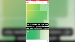 Dẫn bé học sinh trung học cở sở vào phòng tắm cho em tắm rửa sạch sẽ rồi thịt