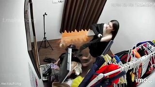 Hack cam quay lén trong tiệm photobooth toàn các e teen xinh đẹp p5