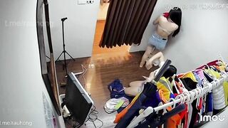 Hack cam quay lén trong tiệm photobooth toàn các e teen xinh đẹp thay đồ p12