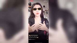 11,41Trương Thị Ngọc Nhi livestream khoe dú