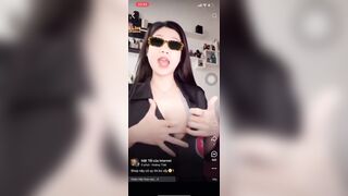 11,41Trương Thị Ngọc Nhi livestream khoe dú