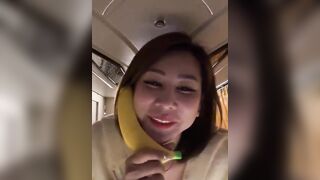 92,52MILF Việt Nam rất chiụ chơi, solo trên xe khách