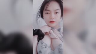 Mấy bé ăn gì mà dân thế không biết