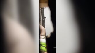 quay lén bé hàng xóm tắm da em nó trắng quá