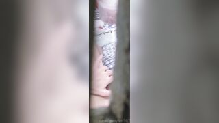 bé sinh viên chung dãy trọ thủ dâm mà mở hé cửa