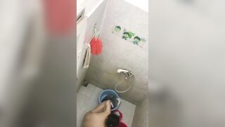 lén quay bé hàng xóm 2k8 tắm trông em nó ngon quá