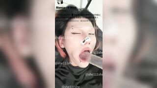 Dâm nữ hệ chiến thèm cặc bú cặc giả trợn mắt vì sướng p2