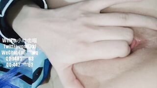 em gái loli thủ dâm cực nứng với chiết âm đạo hồng hào