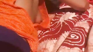 Quay lén em gái hớ hênh lộ lồn ngoài công viên