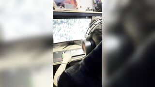 GÁI XINH VÀO QUÁN NÉT , GẠ ĐỊT NHAU