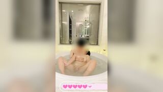 Làm Tình Cùng Em SGBB Chuppy Dáng Ngon Trong Bồn Tắm