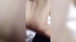 nghịch vú đứa bạn của em gái nhìn vú non đẹp vú tròn trắng quá