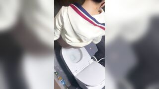 quay lén nhà vệ sinh mấy em sinh viên đi đái nhìn ngon vcl - phần 7