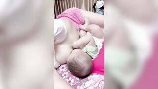 mẹ bỉm 1 con cho con bú nhìn ngon quá anh em ơi - phần 1