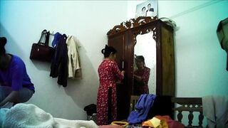 đám cưới quay lén phòng thay đồ của đàn gái bưng mâm