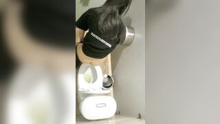 quay lén gái xinh loli đi đái nhìn nứng quá