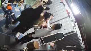phòng ngủ mấy em KTV ngủ các em thay đồ nhìn nứng ghê - phần 3