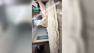 Clip sex Tàu khựa qua Việt Nam chơi gái còn livestream trên SWAG live - Phần 14 (Tay