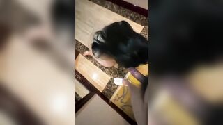 Túm tóc e ghệ xinh yêu chiều bắt bú cu lút cán,còn biết tự quay lại chổng mông cho a