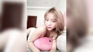 HƯƠNG GIANG, KHOE LỒN XINH VỚI NY VÀ CÁI KẾT