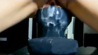 Nhấp sex toy to bự hình thì kì cục