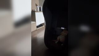 bé sinh viên kính cận mặt xinh em nào đeo kính cũng dâm