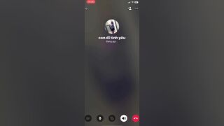 Call video gạ em rau non hs mới đi học về trốn vào nhà vệ sinh móc lồn cho xem