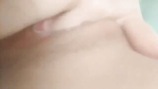 Em Lan 2k8 lộ clip tự móc