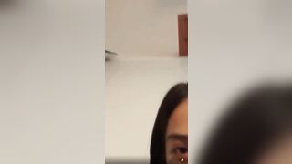 Độc lạ thủ dâm bằng ca nước P2