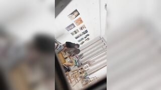 2 em sinh viên hội họa đụ nhau ngay trong phòng vẽ