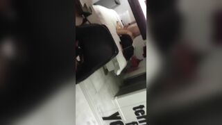 Bé sinh viên nhẹ nhàng ngoan ngoãn mà lên giường em dâm