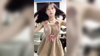 Gái xinh quay video thủ dâm nước lồn bay tung tóe