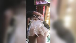 Tổng hợp clip quay lén dưới váy gái xinh nơi công cộng p21