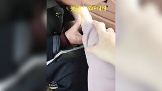 Dâm nữ nứng lồn gạ đụ mấy lão già trong làng mọi lúc mọi nơi p3