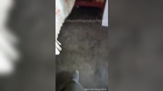 Cha dượng hiếp em gái bắt anh hai quay clip