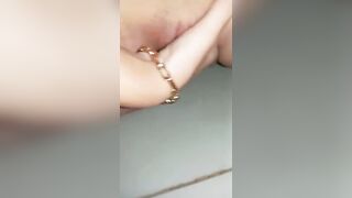 E gái thủ dâm 19