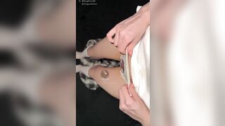 Em họ thích được anh trai xuất tinh vào trong quần lót