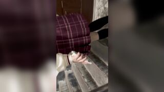 sang thăm bé loli bị ngã xe thấy em ngon quá đè ra đòi địt luôn - phần 6