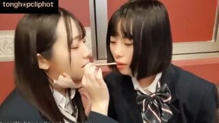 Mua dâm cùng lúc 2 em gái học sinh Loli chơi không bao xuất trong siêu ngon
