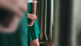 em học sinh dâm đẵng quay clip khoe hàng bán kiếm tièn
