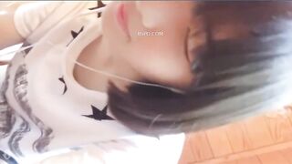 Em teen mới lớn ngây thơ show cho ny trong nhà WC
