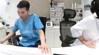 Bệnh viện ngoại tình,2 nhân viên y tế quan hệ tình dục ngay tại quầy