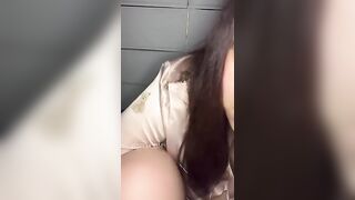LINH NHI 2K0 , THỦ DÂM GỬI ANH RỂ GẠ ĐỊT